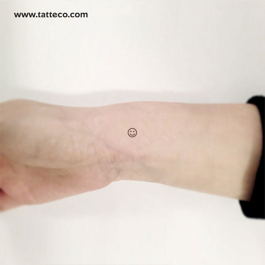 Tatuaje temporal de carita sonriente minimalista - Juego de 3